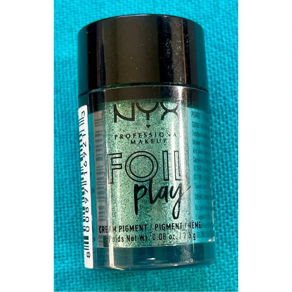NYX Professional Makeup Foil Play Pigment Eyeshadow